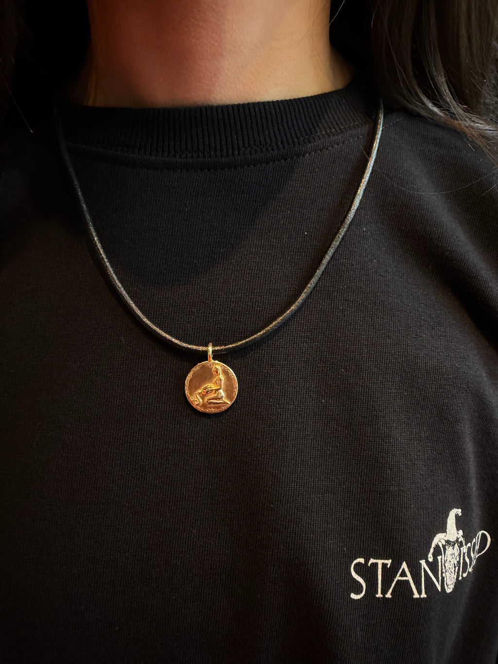 Aquarius Pendant Gold