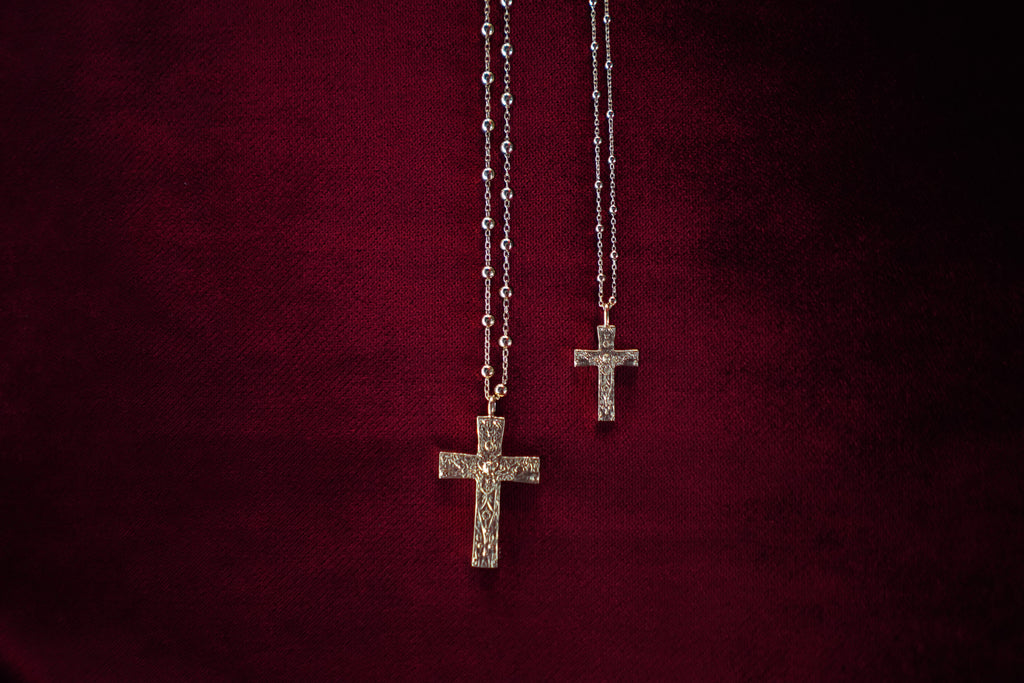 Crossed Small Pendant Gold