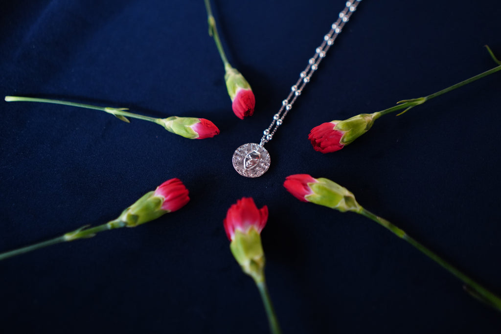 Medallion Pendant Silver