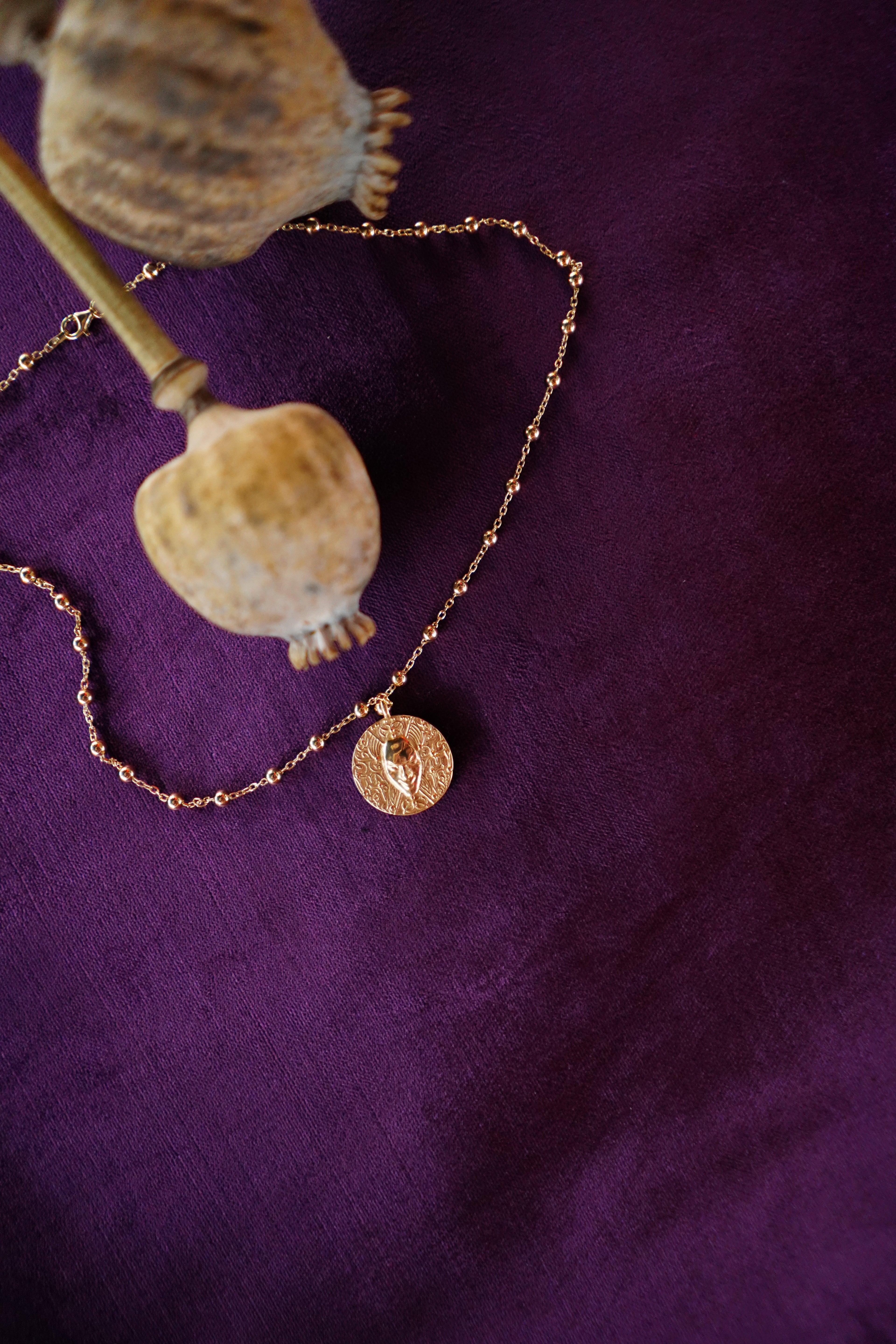 Medallion Pendant Gold