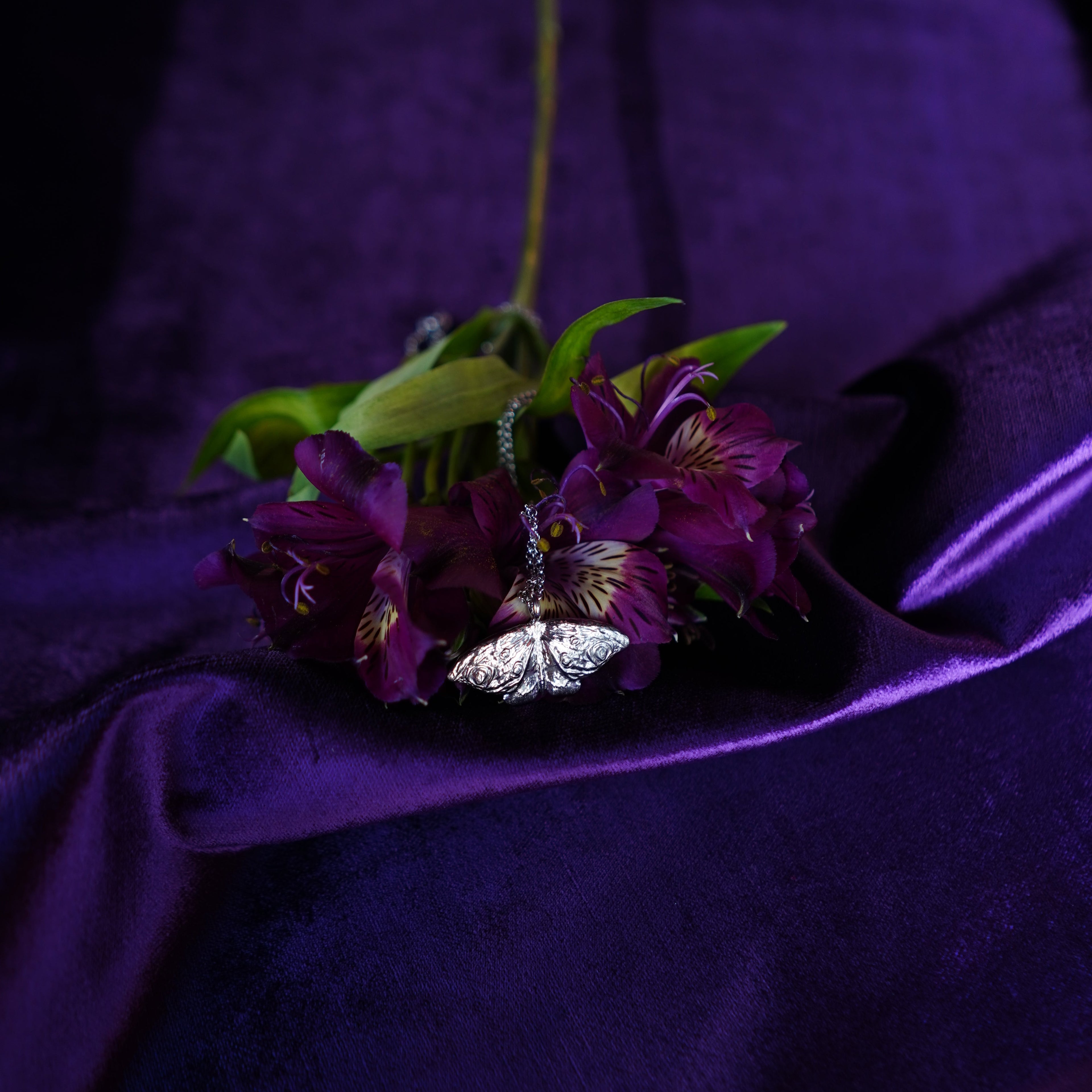 Mother Night Pendant Silver